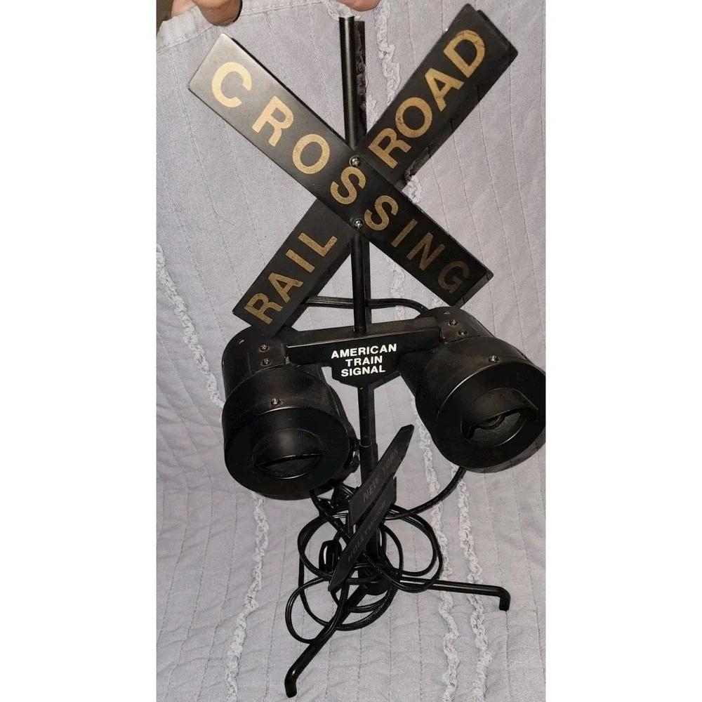 Railroad Crossing Signal American Train Signal Novelty Lamp Light Works Rare
